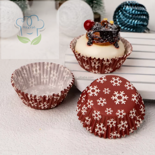 snowflake pattern cupcake liners