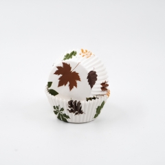 Leaf pattern cupcake liners