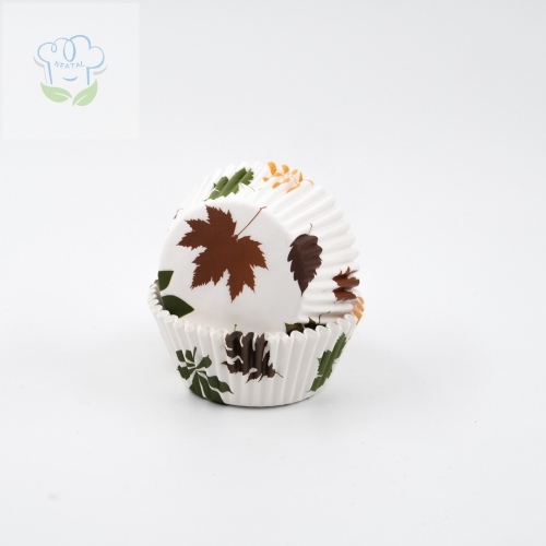 Leaf pattern cupcake liners